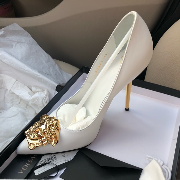 Versace Shoes - 🚫SOLD🚫 Versace Medusa Palazzo Heel Pumps 35